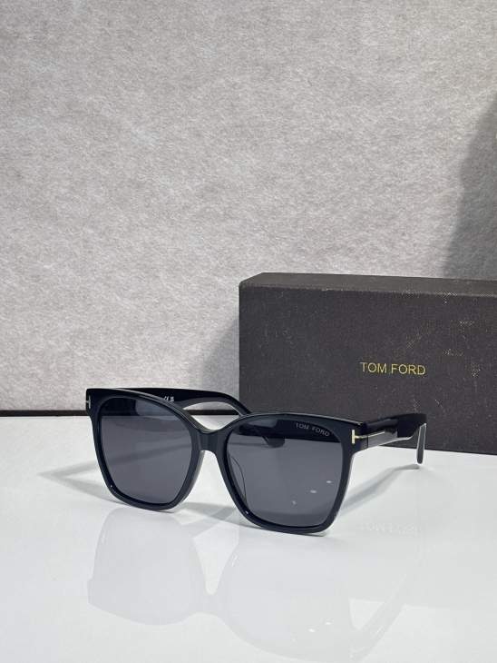 Picture of Tom Ford Sunglasses _SKUfw79761463fw